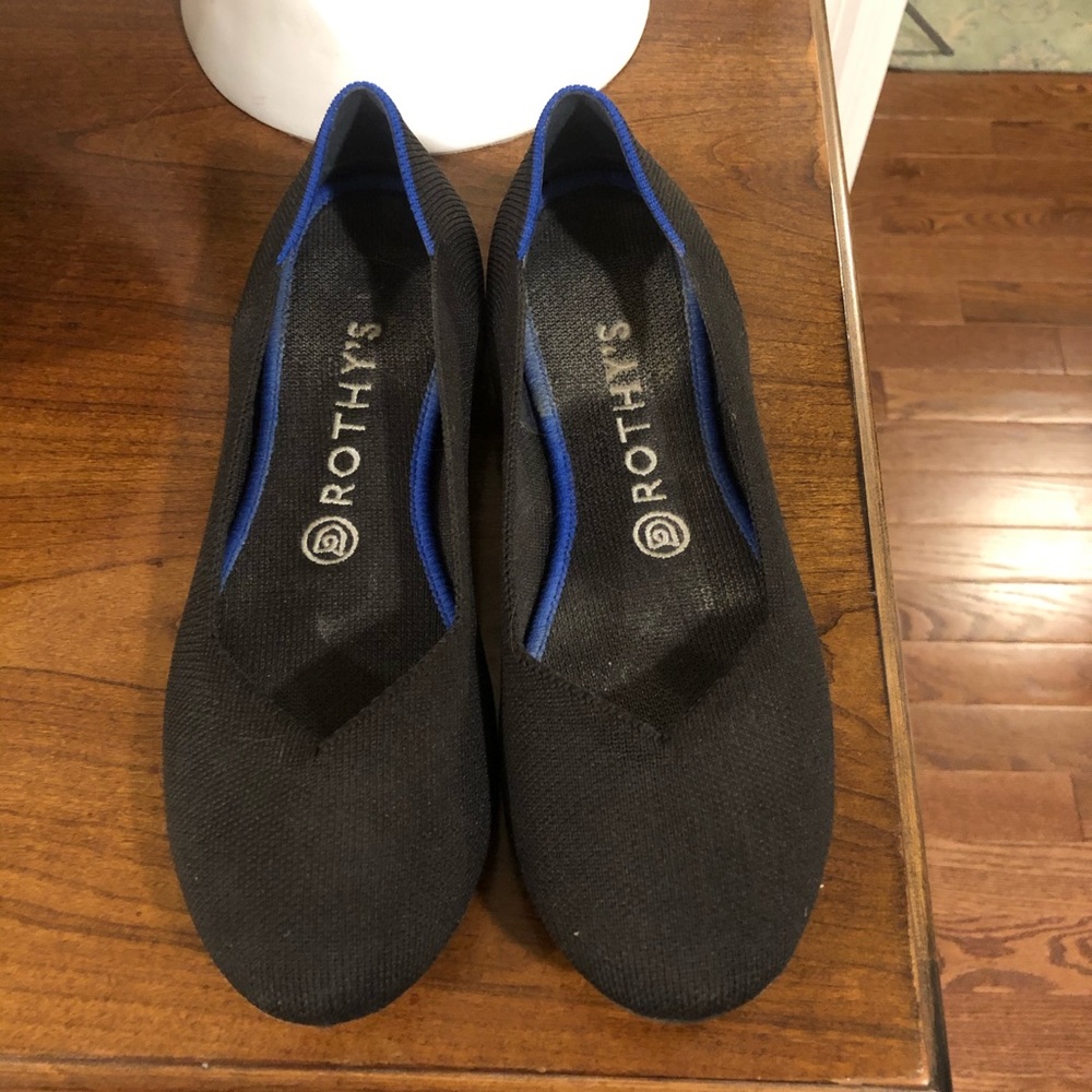 Black Rothy’s Flats 8 1/2
